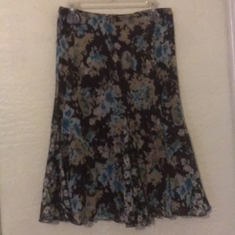 Comfortable and free fit with built in liner